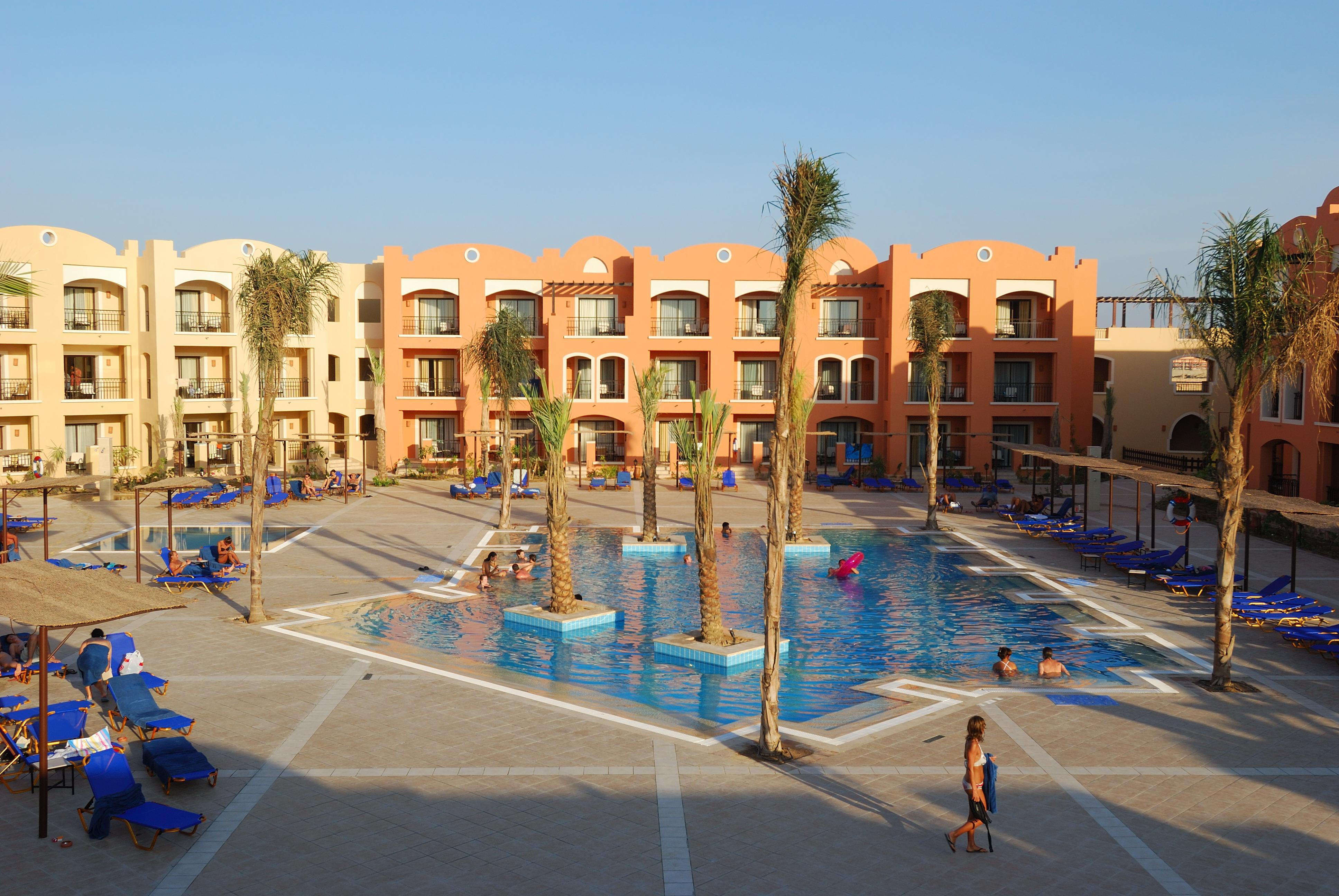 Jaz Dar El Madina Hotel Coraya Bay Exterior photo